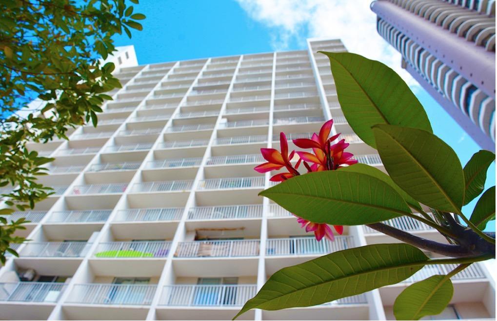 Gem Of Waikiki At Inn On The Park โฮโนลูลู ภายนอก รูปภาพ
